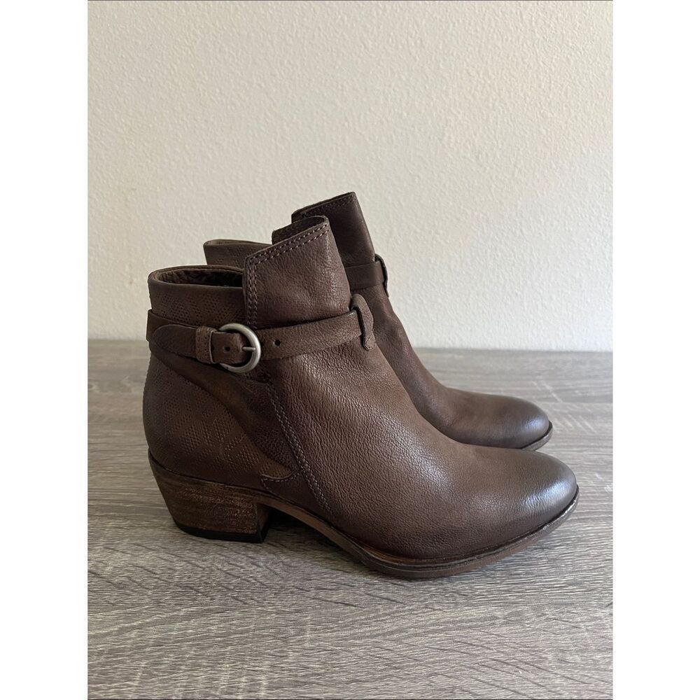 New Miz Mooz Davis Brown Leather Buckle Ankle Boots Vintage Rustic Boho Bootie 9